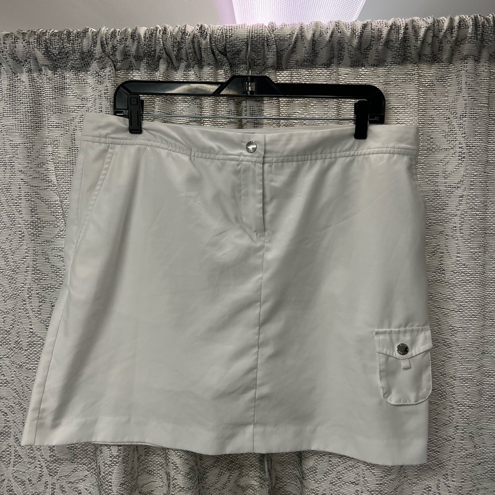 Izod Golf White Skirt